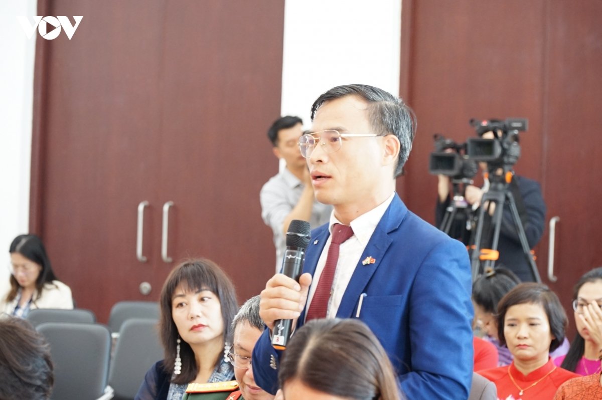 Ông Bùi Trung Thướng - Tham tán thương mại, Thương vụ Việt Nam tại Ấn Độ. Ông Bùi Trung Thướng - Tham tán thương mại, Thương vụ Việt Nam tại Ấn Độ.