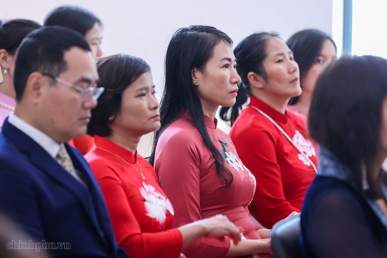 C&aacute;n bộ, nh&acirc;n vi&ecirc;n Đại sứ qu&aacute;n Việt Nam tại Ấn Độ tham dự cuộc gặp mặt - Ảnh: chinhphu.vn/Nhật Bắc