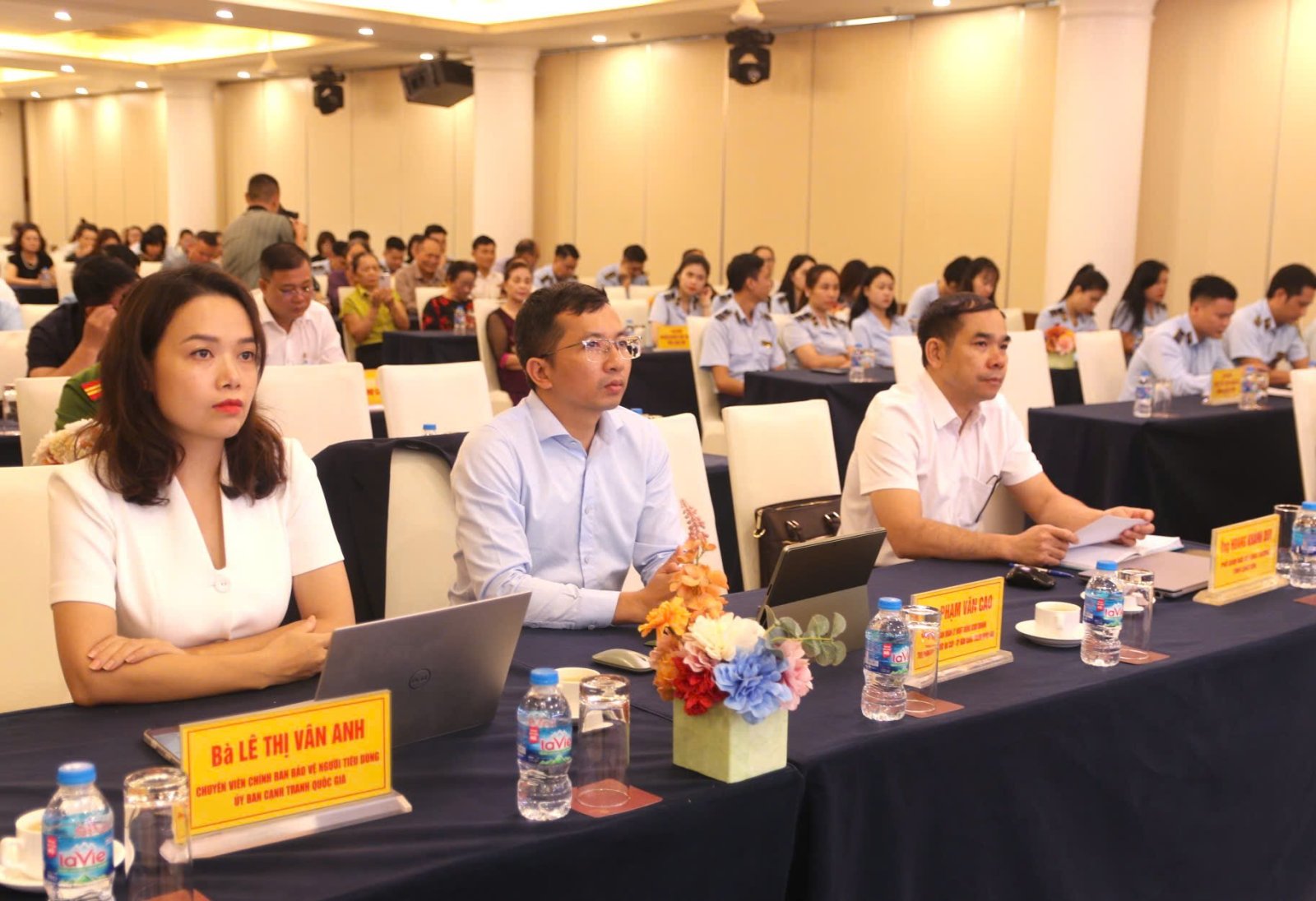 C&aacute;c đại biểu tham dự hội nghị