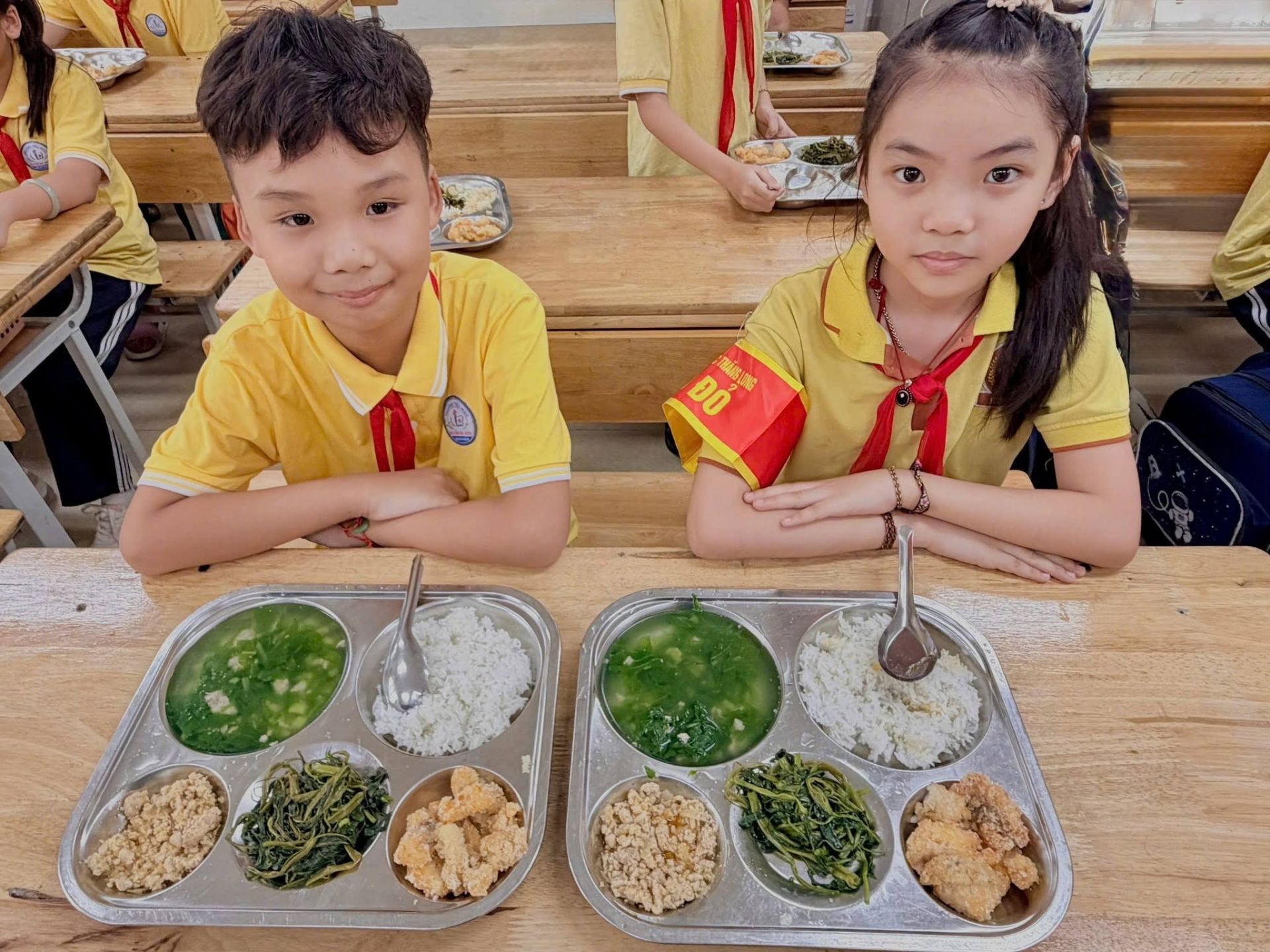 Bữa ăn b&aacute;n tr&uacute; của Trường Tiểu học Thăng Long (Ho&agrave;n Kiếm, H&agrave; Nội). Ảnh: Trường Tiểu học Thăng Long