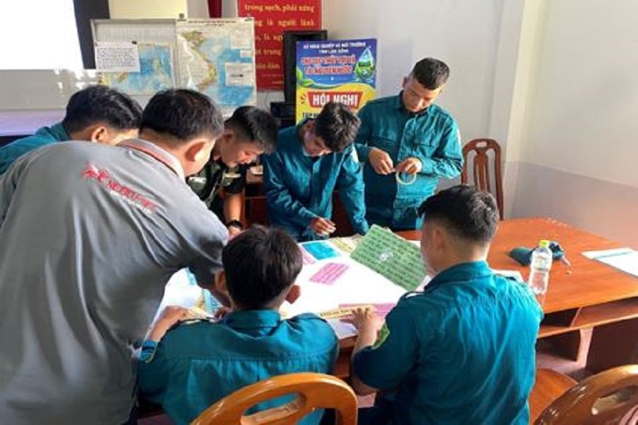 Tại các lớp học, học viên được cung cấp những kiến thức cơ bản về biến đổi khí hậu, các loại hình thiên tai thường xảy ra trên địa bàn tỉnh Lâm Đồng. Tại các lớp học, học viên được cung cấp những kiến thức cơ bản về biến đổi khí hậu, các loại hình thiên tai thường xảy ra trên địa bàn tỉnh Lâm Đồng.
