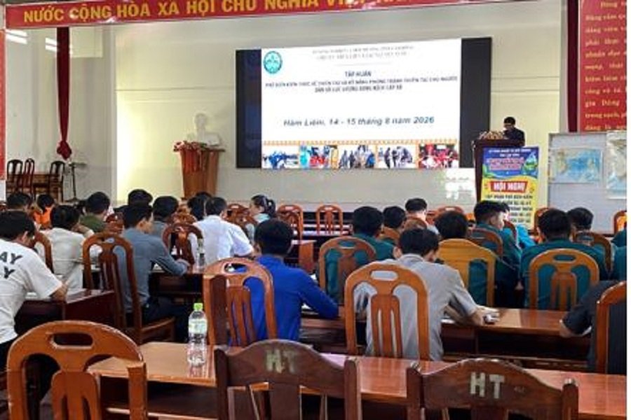Quang cảnh lớp tập huấn nâng cao kỹ năng phòng, chống thiên tai cho người dân và lực lượng xung kích cấp xã. (Ảnh: Chi cục Thủy lợi và Tài nguyên nước) Quang cảnh lớp tập huấn nâng cao kỹ năng phòng, chống thiên tai cho người dân và lực lượng xung kích cấp xã. (Ảnh: Chi cục Thủy lợi và Tài nguyên nước)