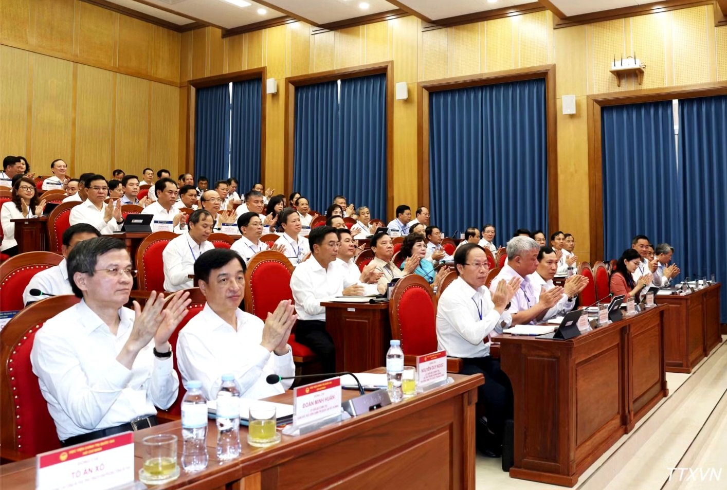 C&aacute;c đại biểu v&agrave; học vi&ecirc;n tham dự Chương tr&igrave;nh bồi dưỡng, cập nhật kiến thức đối với Ủy vi&ecirc;n Ban Chấp h&agrave;nh Trung ương Đảng kh&oacute;a XIV (Lớp thứ hai). (Ảnh: TTXVN)