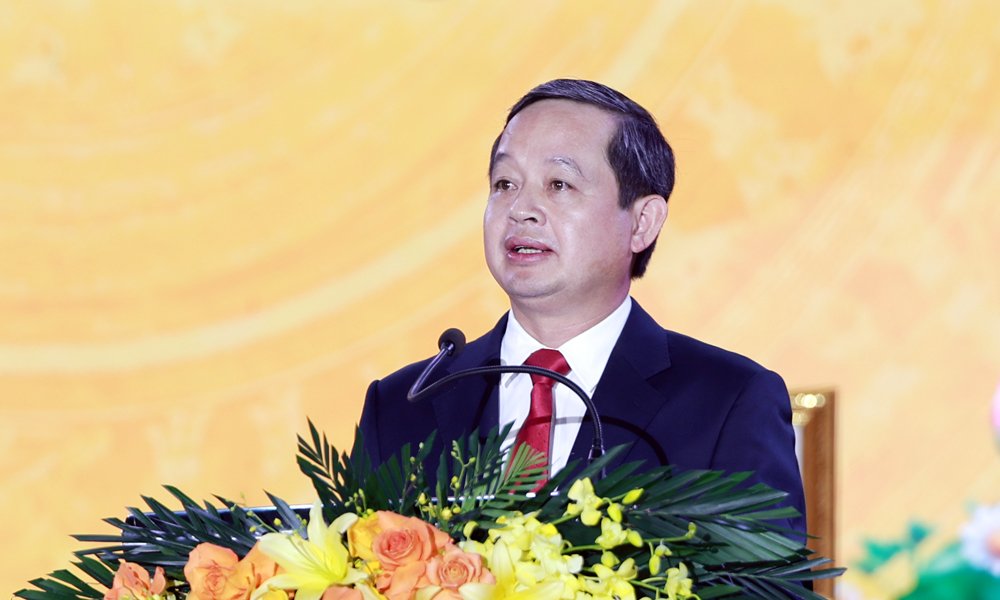 Đồng chí Phạm Hoàng Sơn - Chủ tịch UBND tỉnh Bắc Ninh phát biểu chỉ đạo tại buổi lễ. Đồng chí Phạm Hoàng Sơn - Chủ tịch UBND tỉnh Bắc Ninh phát biểu chỉ đạo tại buổi lễ.