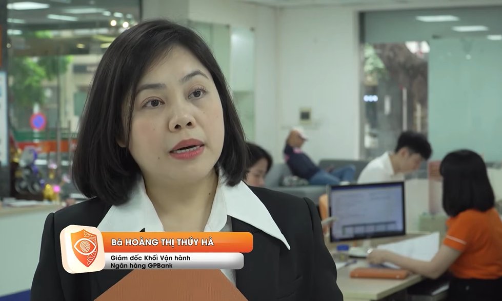 B&agrave; Ho&agrave;ng Thị Th&uacute;y H&agrave;, Gi&aacute;m đốc Khối Vận h&agrave;nh Ng&acirc;n h&agrave;ng GPBank