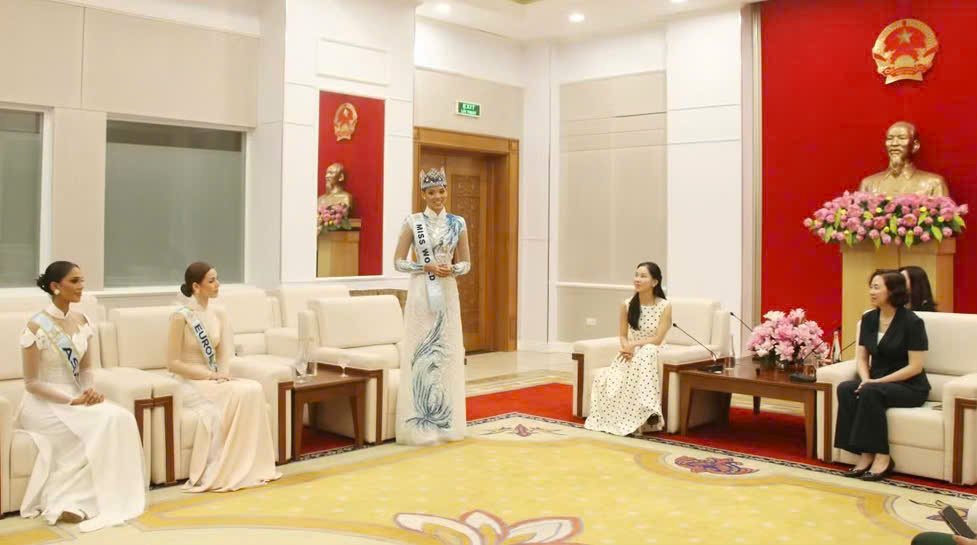 Hoa hậu Thế giới 2026 Joheirry Mola Dominguez chia sẻ về những trải nghiệm, dấu ấn đặc biệt tại Quảng Ninh trong hành trình của Miss World 2026 Hoa hậu Thế giới 2026 Joheirry Mola Dominguez chia sẻ về những trải nghiệm, dấu ấn đặc biệt tại Quảng Ninh trong hành trình của Miss World 2026