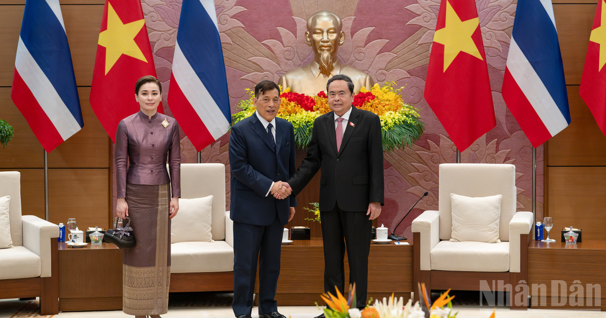 Chủ tịch Quốc hội Trần Thanh Mẫn hội kiến Nhà vua Vương quốc Thái Lan Maha Vajiralongkorn Phra Vajiraklaochaoyuhua và Hoàng hậu