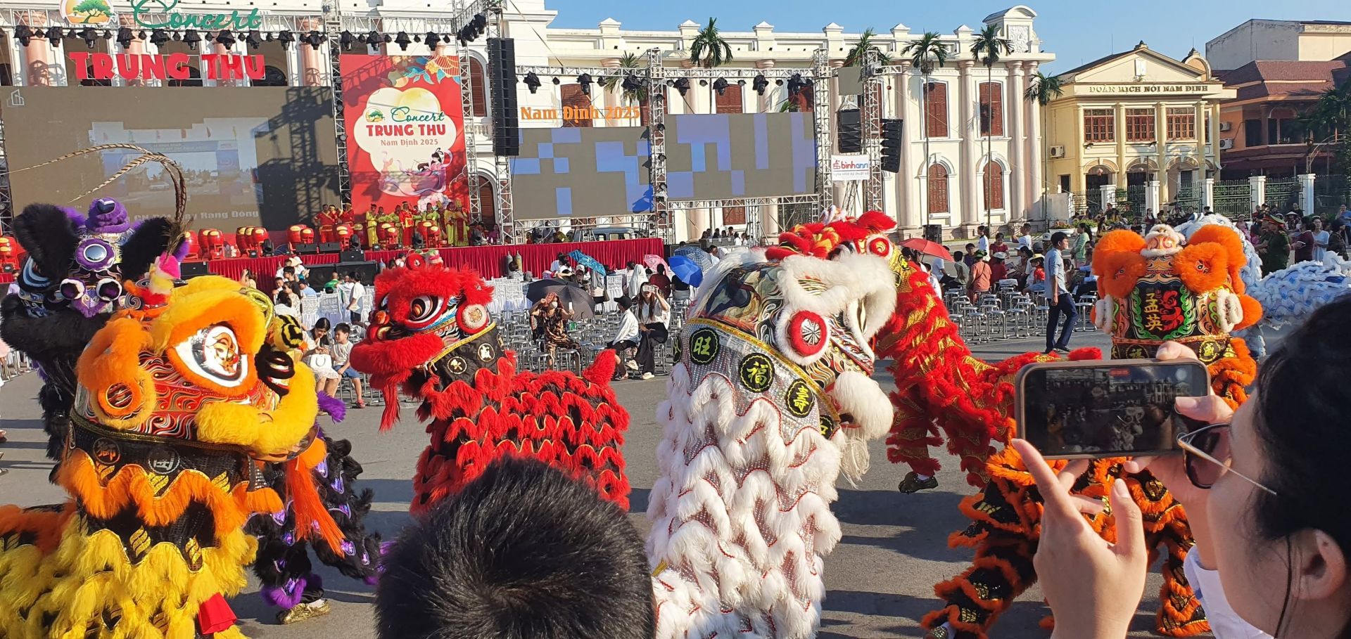 Tết Trung thu năm 2025 tại Nhà Tết Trung thu năm 2025 tại Nhà