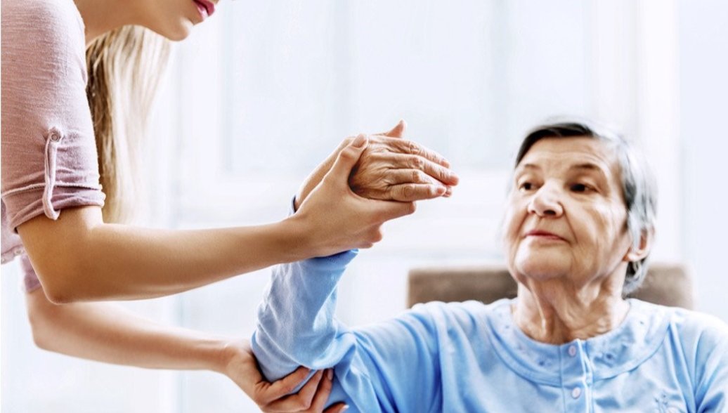 Yếu hoặc tê một bên cơ thể là dấu hiệu tai biến mạch máu não cần lưu ý Yếu hoặc tê một bên cơ thể là dấu hiệu tai biến mạch máu não cần lưu ý