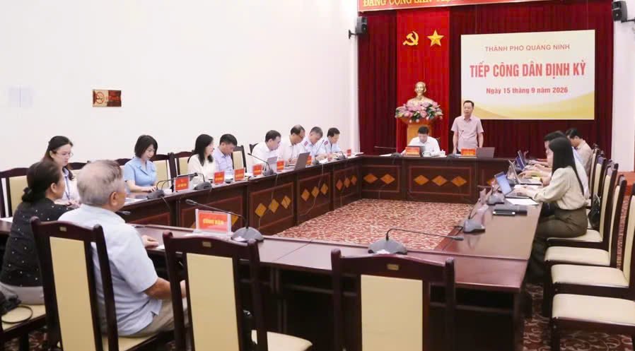 Ông Lê Văn Ánh, Phó Chủ tịch UBND thành phố Quảng Ninh, chỉ đạo giải quyết các kiến nghị của công dân Ông Lê Văn Ánh, Phó Chủ tịch UBND thành phố Quảng Ninh, chỉ đạo giải quyết các kiến nghị của công dân