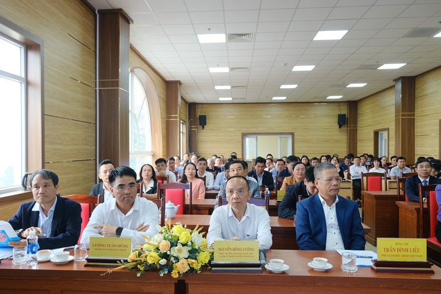 C&aacute;c đại biểu tham dự Hội nghị c&ocirc;ng bố Quyết định về c&ocirc;ng t&aacute;c c&aacute;n bộ tại BHXH tỉnh L&acirc;m Đồng. (Ảnh: Cổng TT L&acirc;m Đồng)