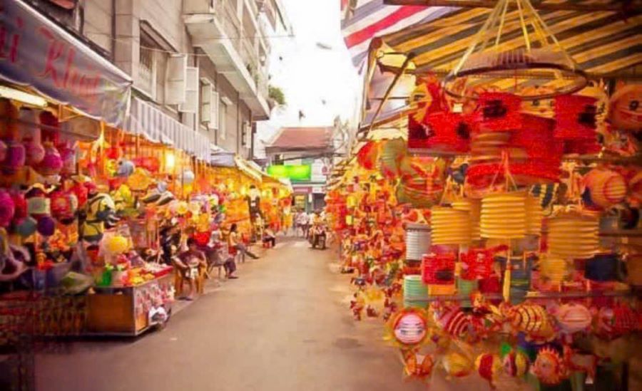 Mỗi m&ugrave;a Trung thu, phố Lương Nhữ Học lại rực s&aacute;ng giữa l&ograve;ng Chợ Lớn