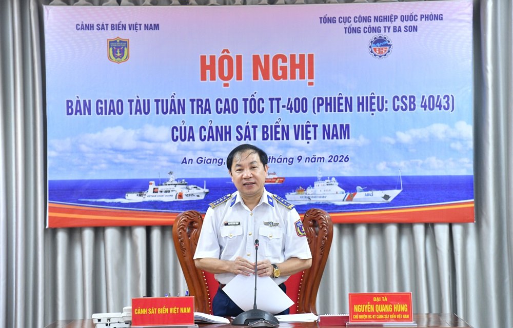Đại t&aacute; Nguyễn Quang H&ugrave;ng, Cục trưởng, Cục Hậu cần -Kỹ thuật Cảnh s&aacute;t biển Việt Nam kết luật tại Hội nghị.