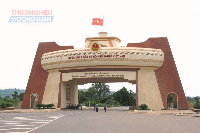 Cửa khẩu quốc tế Lao Bảo Quảng Trị. Ảnh: Hoàng Hữu Quyết. Cửa khẩu quốc tế Lao Bảo Quảng Trị. Ảnh: Hoàng Hữu Quyết.
