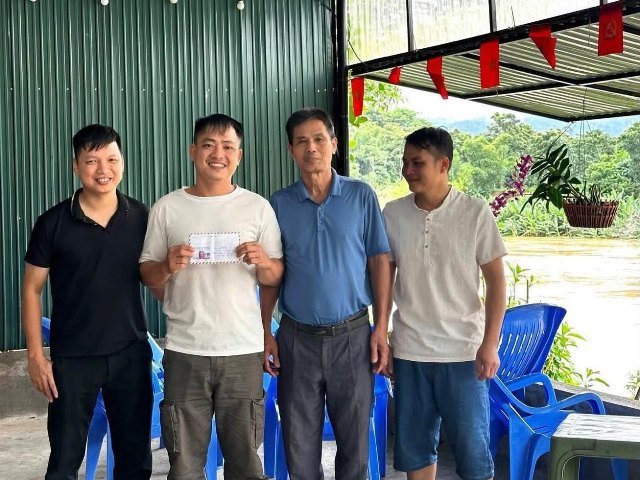 Ban c&aacute;n sự bản Ban ghi nhận h&agrave;nh động dũng cảm của Nguyễn Văn Cao.