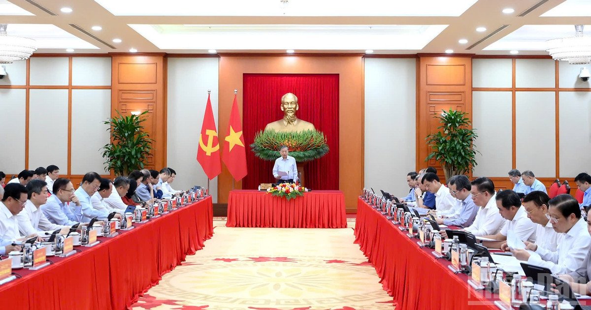 Tổng Bí thư, Chủ tịch nước Tô Lâm chủ trì Phiên họp (Ảnh: ĐĂNG KHOA) Tổng Bí thư, Chủ tịch nước Tô Lâm chủ trì Phiên họp (Ảnh: ĐĂNG KHOA)
