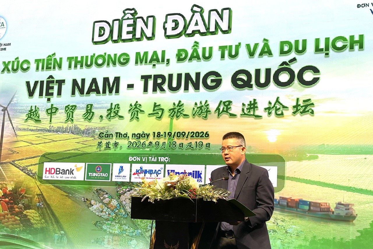 Ông Hồ Quang Minh Chủ tịch Hội Net Zero Việt Nam phát biểu với Diễn đàn Ông Hồ Quang Minh Chủ tịch Hội Net Zero Việt Nam phát biểu với Diễn đàn