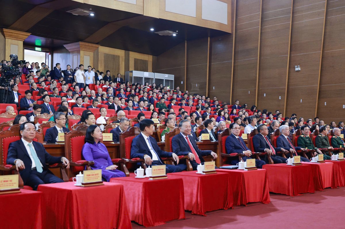 Quang cảnh Lễ c&ocirc;ng bố.