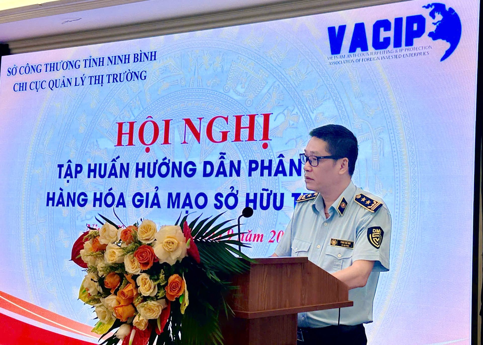 Chi cục trưởng Chi cục Quản lý thị trường Ninh Bình, Phan Thế Anh Chi cục trưởng Chi cục Quản lý thị trường Ninh Bình, Phan Thế Anh