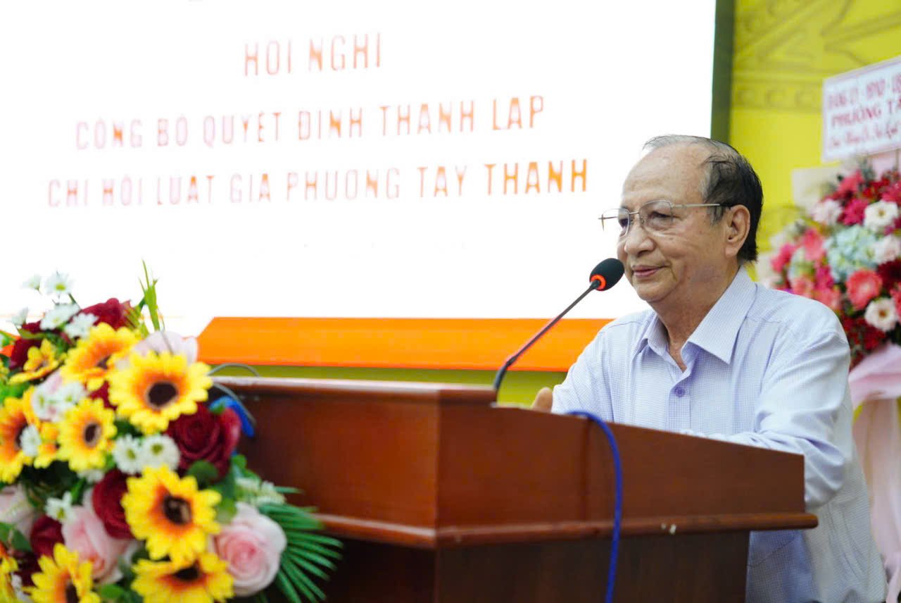 Luật sư Trịnh C&ocirc;ng Minh chia sẻ tại hội nghị.