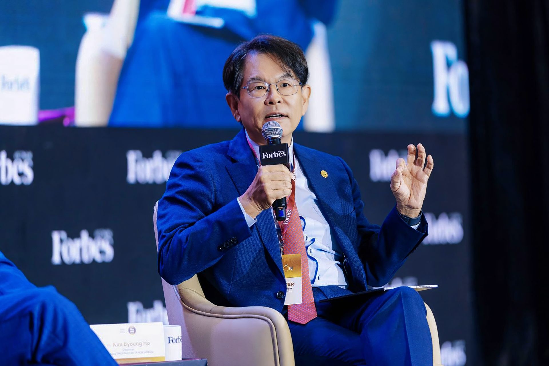 &Ocirc;ng Kim Byoungho - Chủ tịch Hội đồng Quản trị HDBank tham gia phi&ecirc;n thảo luận cấp cao