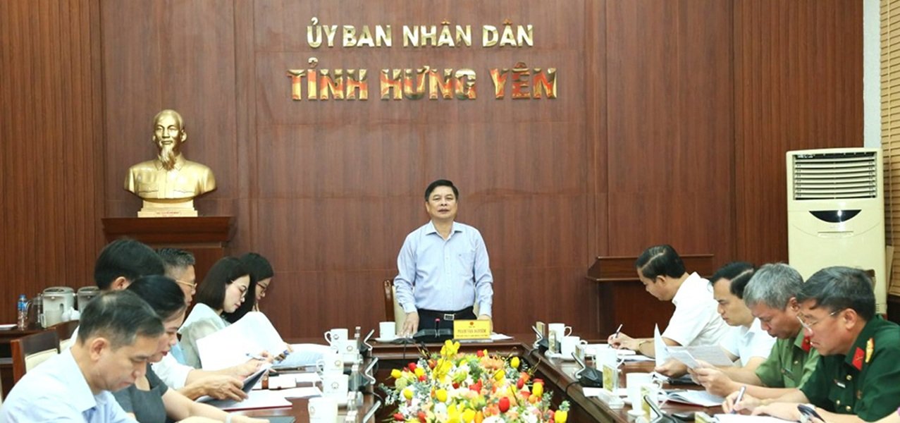Ph&oacute; Chủ tịch UBND tỉnh Hưng Y&ecirc;n Phạm Văn Nghi&ecirc;m ph&aacute;t biểu tại cuộc họp