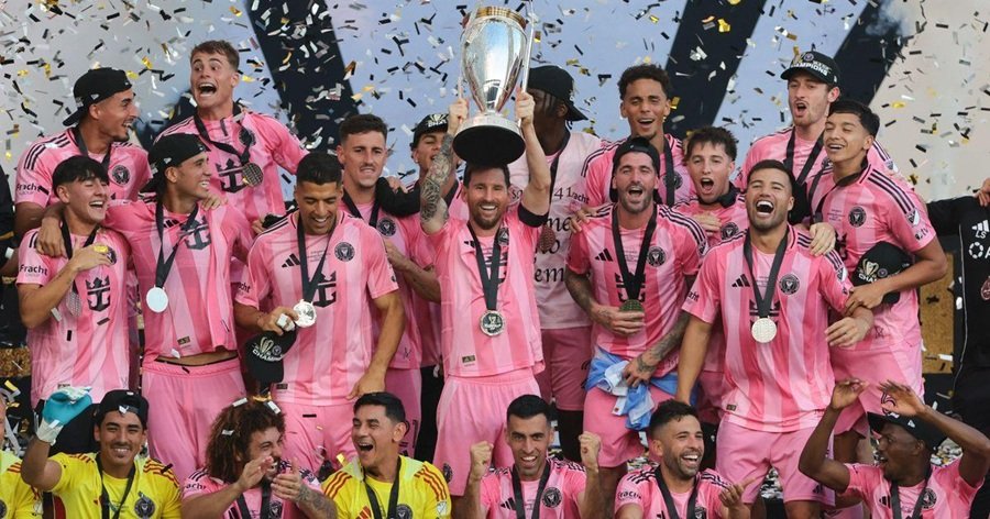 Các cầu thủ Inter Miami ăn mừng chức vô địch Campeones Cup 2026 sau chiến thắng trước nhà vô địch Mexico Cruz Azul Các cầu thủ Inter Miami ăn mừng chức vô địch Campeones Cup 2026 sau chiến thắng trước nhà vô địch Mexico Cruz Azul