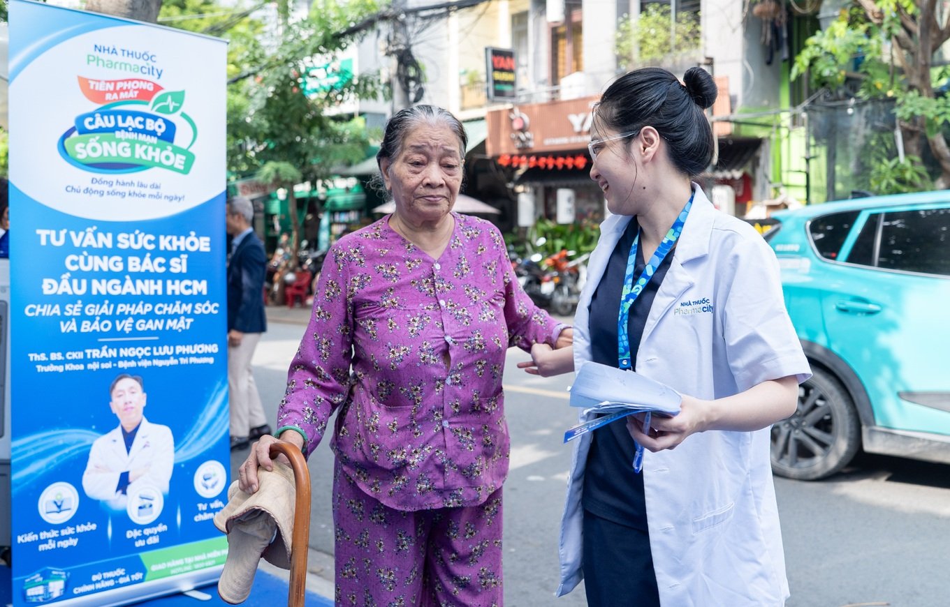 Câu lạc bộ Bệnh mạn sống khỏe hướng đến hỗ trợ người bệnh chủ động chăm sóc sức khỏe. (Ảnh: Pharmacity) Câu lạc bộ Bệnh mạn sống khỏe hướng đến hỗ trợ người bệnh chủ động chăm sóc sức khỏe. (Ảnh: Pharmacity)