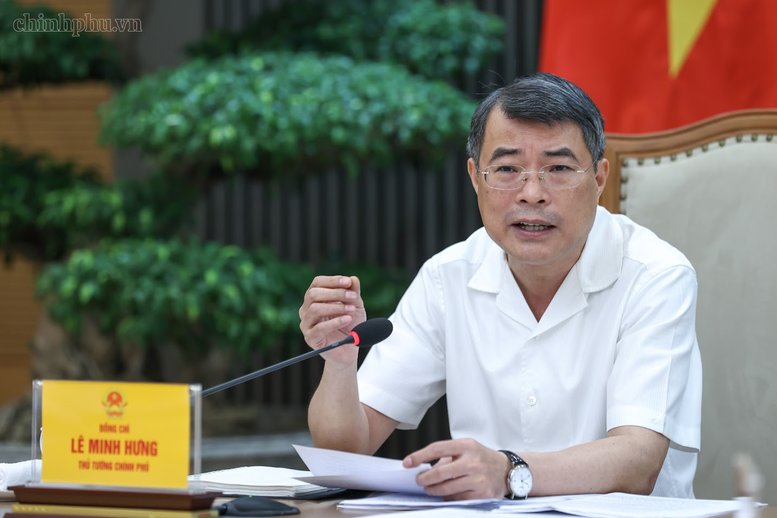 Thủ tướng L&ecirc; Minh Hưng y&ecirc;u cầu Bộ Gi&aacute;o dục v&agrave; Đ&agrave;o tạo tập trung triển khai thực hiện ngay c&aacute;c nhiệm vụ, giải ph&aacute;p cấp thiết về cung ứng s&aacute;ch gi&aacute;o khoa - Ảnh: chinhphu.vn/Nhật Bắc