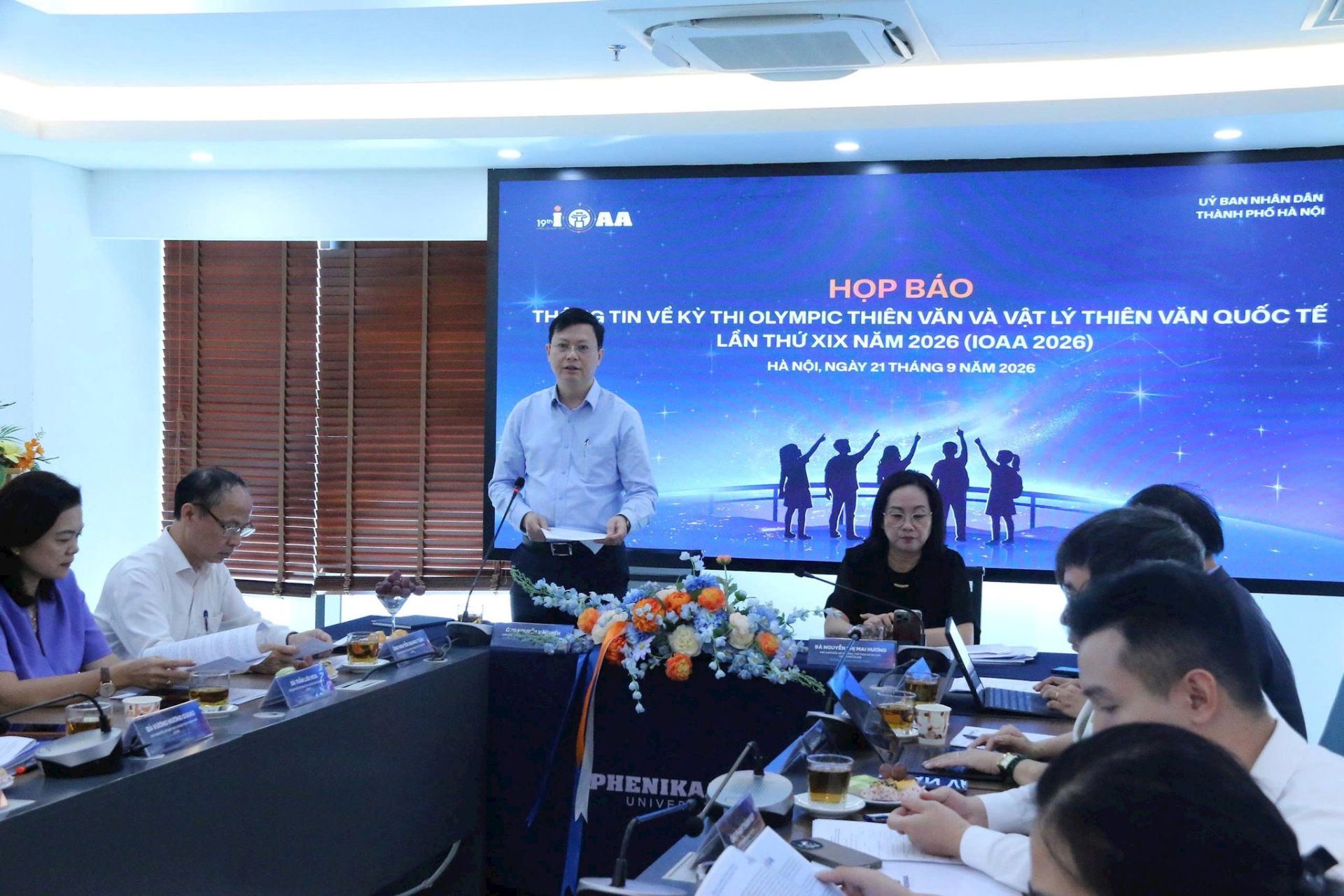 Ông Nguyễn Văn Hiền, Giám đốc Sở GD-ĐT Hà Nội, Phó Trưởng ban Thường trực Ban tổ chức IOAA 2026 thông tin về kỳ thi. Ông Nguyễn Văn Hiền, Giám đốc Sở GD-ĐT Hà Nội, Phó Trưởng ban Thường trực Ban tổ chức IOAA 2026 thông tin về kỳ thi.