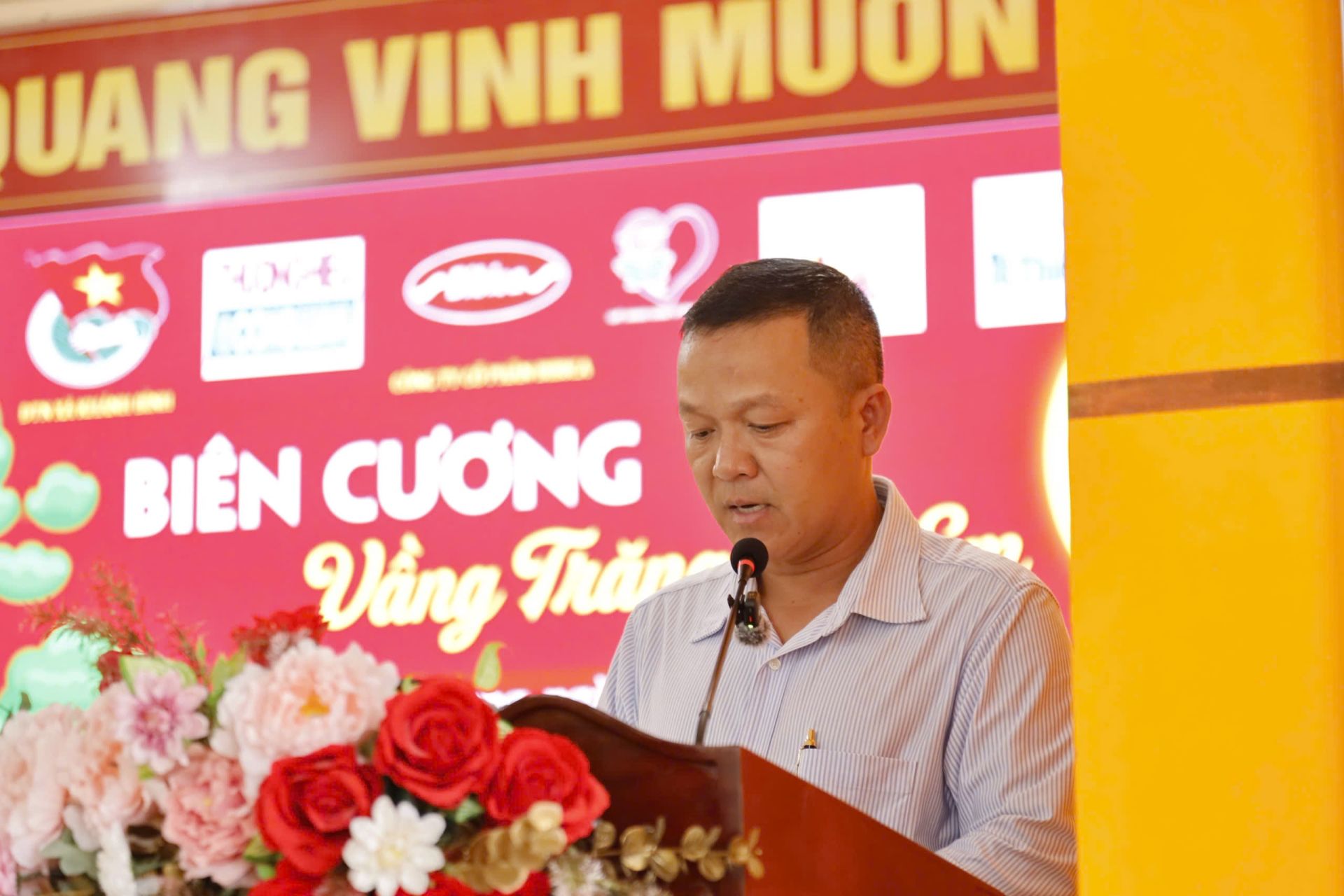 Nhà báo Võ Thanh Tùng, Phó Trưởng Văn phòng phụ trách Văn phòng đại diện Tạp chí Thương hiệu và Công luận tại TP.HCM, phát biểu tại chương trình. Nhà báo Võ Thanh Tùng, Phó Trưởng Văn phòng phụ trách Văn phòng đại diện Tạp chí Thương hiệu và Công luận tại TP.HCM, phát biểu tại chương trình.