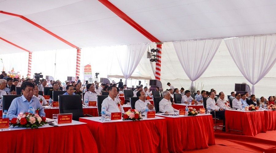 C&aacute;c đại biểu tham dự buổi lễ