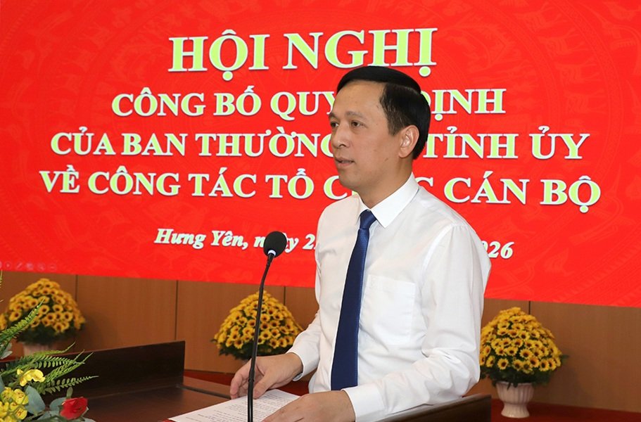 Nguyễn Thanh Tuấn, Ph&oacute; B&iacute; thư chuy&ecirc;n tr&aacute;ch Đảng ủy c&aacute;c cơ quan Đảng tỉnh ph&aacute;t biểu tại hội nghị.