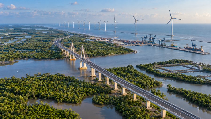 Hạ tầng giao thông, cảng biển và năng lượng tái tạo mở thêm không gian phát triển cho Cà Mau. Hạ tầng giao thông, cảng biển và năng lượng tái tạo mở thêm không gian phát triển cho Cà Mau.