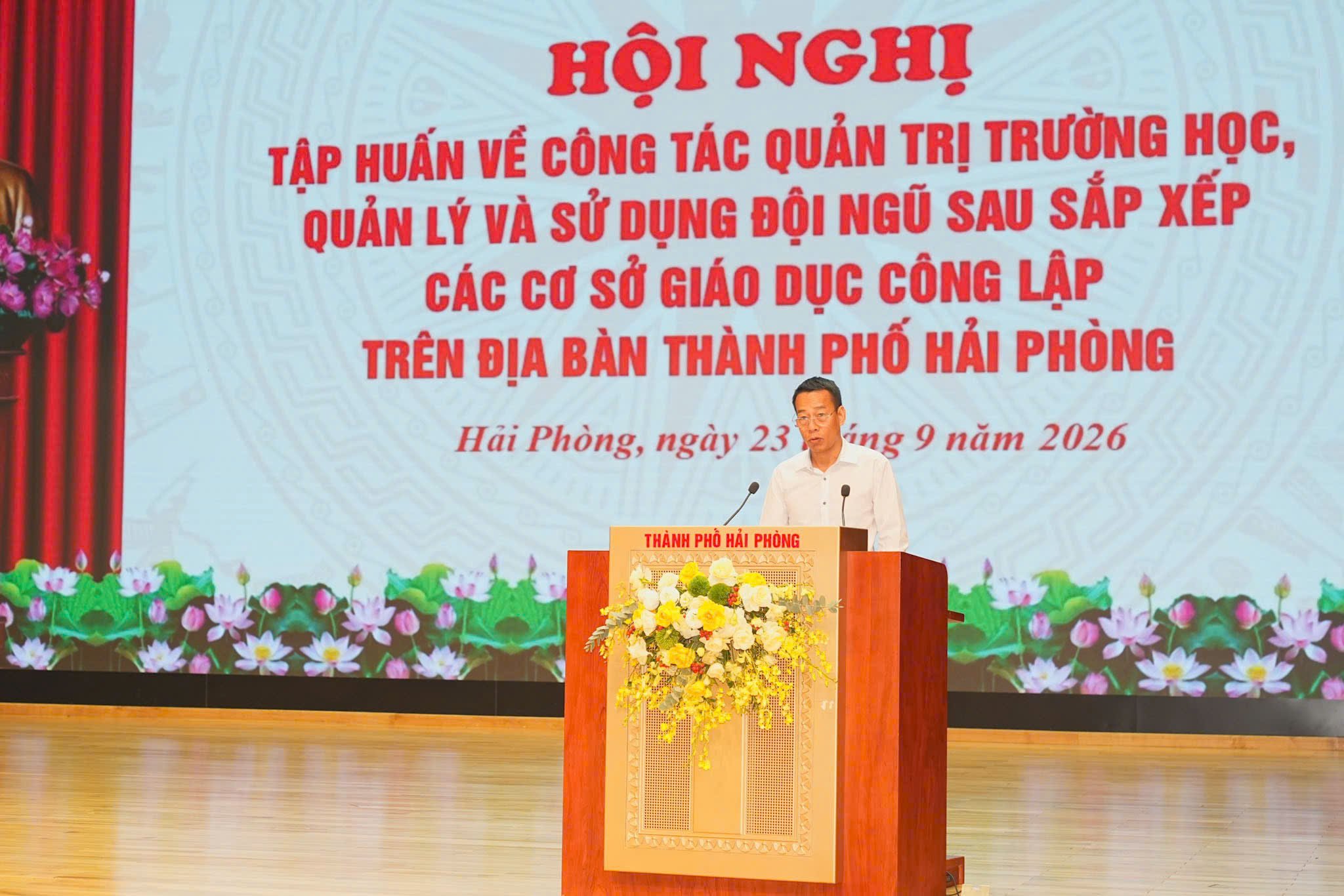 Tiến sĩ Ph&ugrave;ng Như Thụy, Cục Nh&agrave; gi&aacute;o v&agrave; C&aacute;n bộ quản l&yacute; gi&aacute;o dục, Bộ Gi&aacute;o dục v&agrave; Đ&agrave;o tạo cung cấp th&ocirc;ng tin.