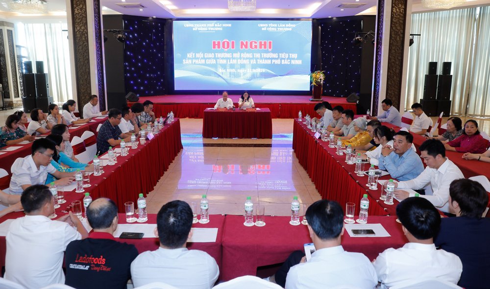 Quang cảnh hội nghị. Quang cảnh hội nghị.