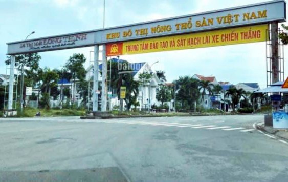 Giá khởi điểm đấu giá quyền sử dụng đất 3 lô nến biệt thự Khu đô thị mới Long Thịnh là 9,6 triệu đồng/m2 Giá khởi điểm đấu giá quyền sử dụng đất 3 lô nến biệt thự Khu đô thị mới Long Thịnh là 9,6 triệu đồng/m2