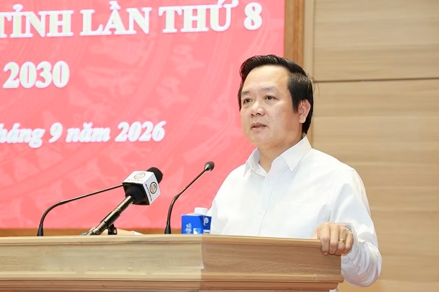 &Ocirc;ng Phạm Quang Ngọc, Ủy vi&ecirc;n Ban Chấp h&agrave;nh Trung ương Đảng, B&iacute; thư Tỉnh ủy Hưng Y&ecirc;n ph&aacute;t biểu tại hội nghị.