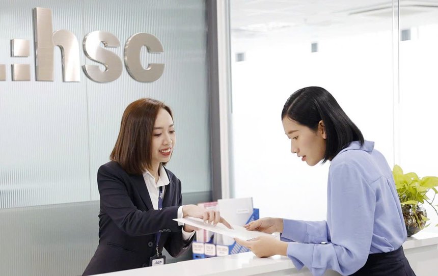 Chứng khoán HSC dự kiến chào bán riêng lẻ 200 triệu cổ phiếu, bổ sung nguồn vốn cho vay margin. Chứng khoán HSC dự kiến chào bán riêng lẻ 200 triệu cổ phiếu, bổ sung nguồn vốn cho vay margin.