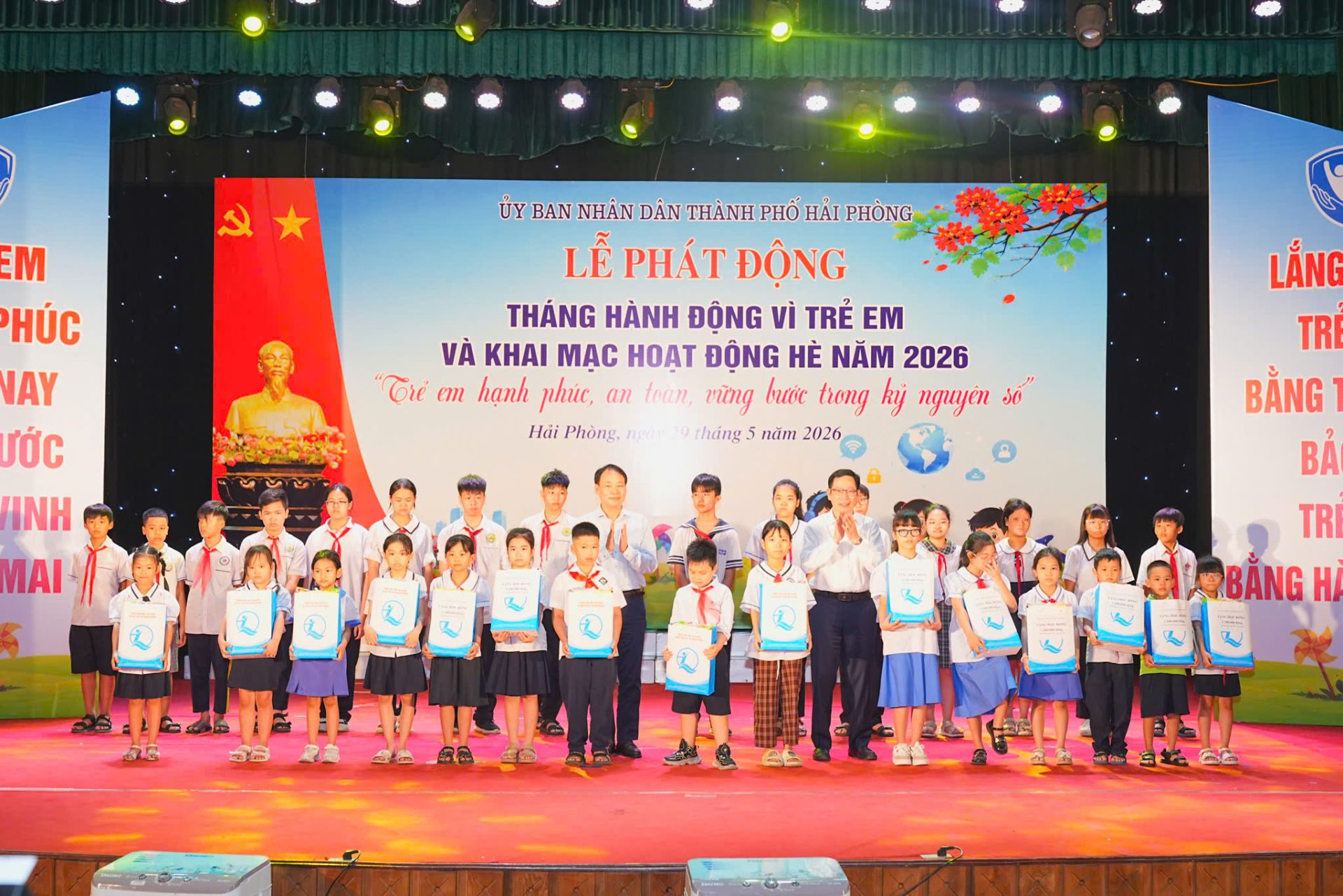 Lễ phát động Tháng hành động vì trẻ em và khai mạc hoạt động hè năm 2026. Lễ phát động Tháng hành động vì trẻ em và khai mạc hoạt động hè năm 2026.
