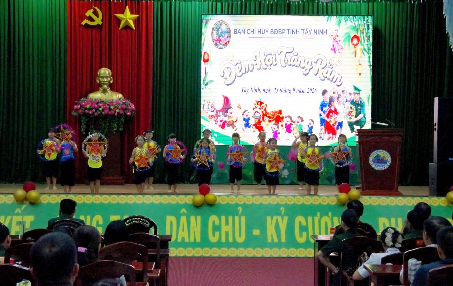 Tiết mục văn nghệ tại chương tr&igrave;nh