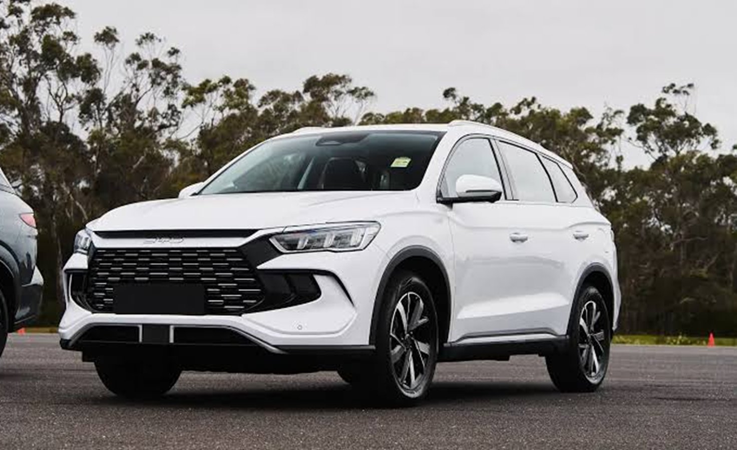 Mẫu xe hybrid cắm sạc BYD Sealion 5 sẽ tham gia ph&acirc;n kh&uacute;c SUV hạng C