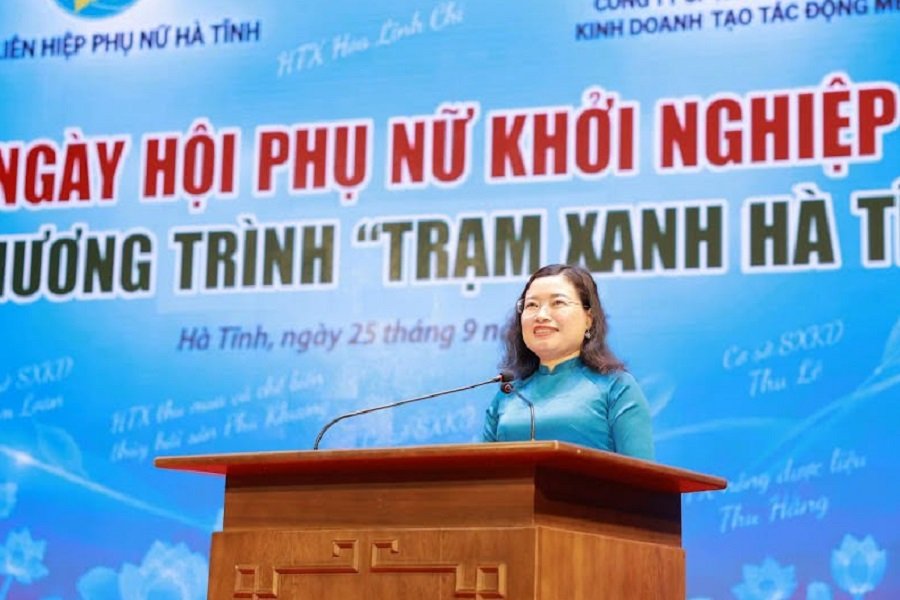 Phó Chủ tịch UBND tỉnh Hà Tĩnh Nguyễn Thị Nguyệt phát biểu tại chương trình Phó Chủ tịch UBND tỉnh Hà Tĩnh Nguyễn Thị Nguyệt phát biểu tại chương trình