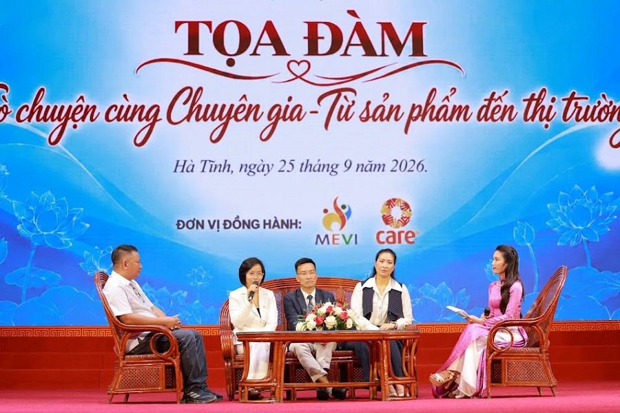 Các chuyên gia đối thoại với các doanh nghiệp khởi nghiệp Các chuyên gia đối thoại với các doanh nghiệp khởi nghiệp