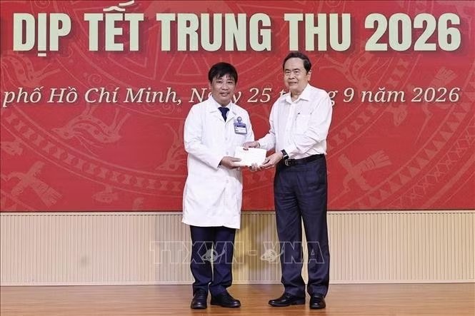 Chủ tịch Quốc hội Trần Thanh Mẫn tặng quà cho Bệnh viện Nhi Đồng 1 Thành phố Hồ Chí Minh nhân dịp Tết Trung thu 2026. Ảnh: Doãn Tấn/TTXVN Chủ tịch Quốc hội Trần Thanh Mẫn tặng quà cho Bệnh viện Nhi Đồng 1 Thành phố Hồ Chí Minh nhân dịp Tết Trung thu 2026. Ảnh: Doãn Tấn/TTXVN