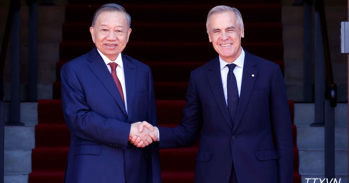 Tổng Bí thư, Chủ tịch nước Tô Lâm và Thủ tướng Canada Mark Carney chụp ảnh chung. (Ảnh: TTXVN) Tổng Bí thư, Chủ tịch nước Tô Lâm và Thủ tướng Canada Mark Carney chụp ảnh chung. (Ảnh: TTXVN)