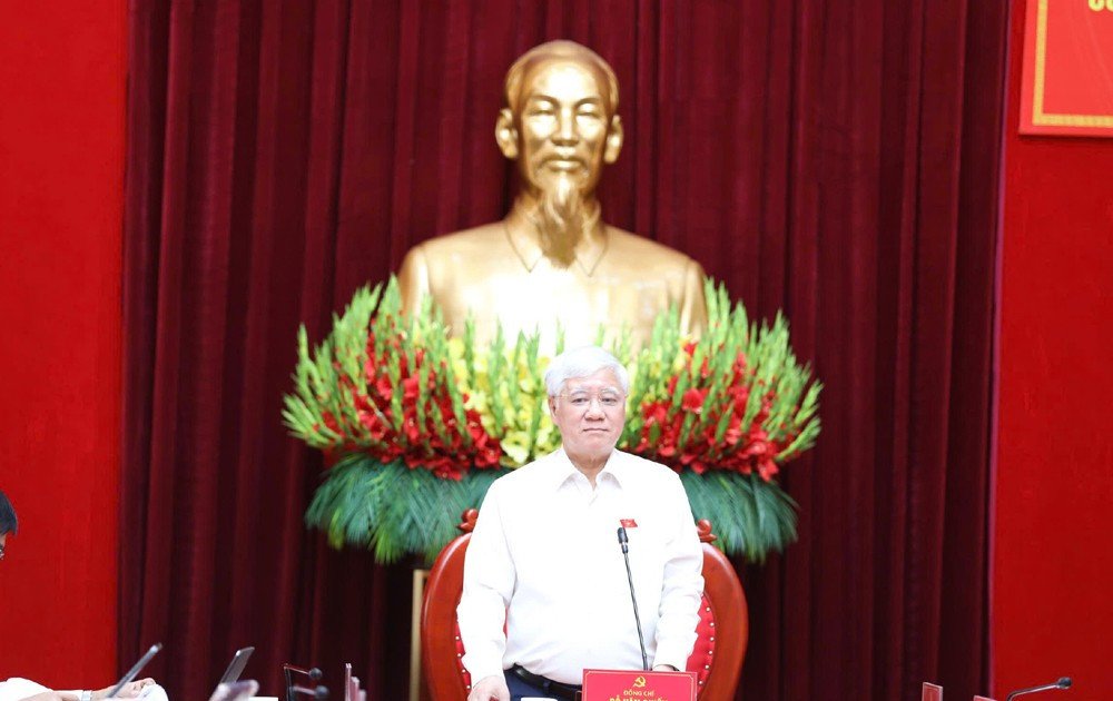 Phó Chủ tịch Thường trực Quốc hội Đỗ Văn Chiến phát biểu ý kiến tại buổi làm việc. (Ảnh: NGỌC LONG) Phó Chủ tịch Thường trực Quốc hội Đỗ Văn Chiến phát biểu ý kiến tại buổi làm việc. (Ảnh: NGỌC LONG)