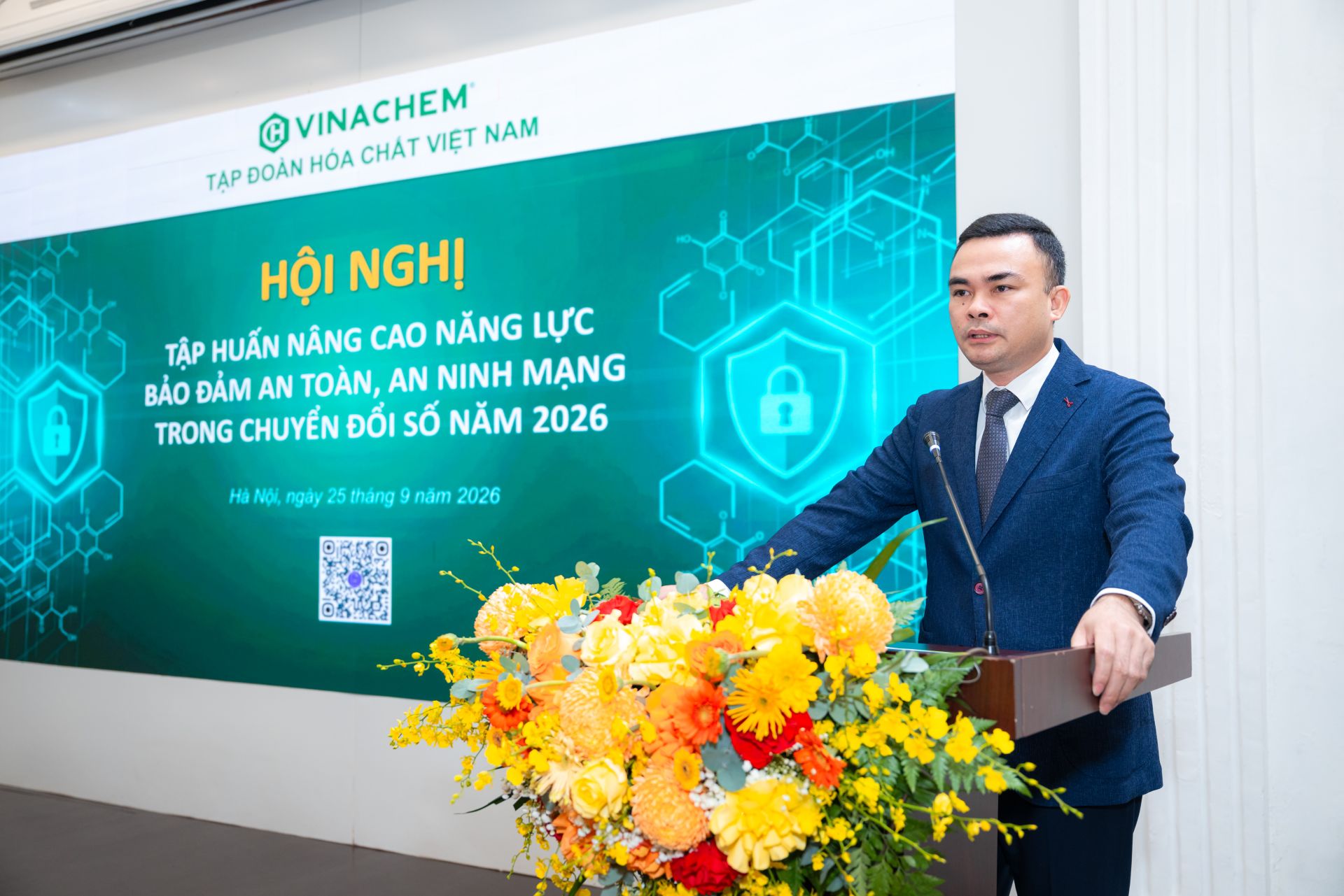 &Ocirc;ng Đ&agrave;o Trọng Cường, Ph&oacute; Tổng gi&aacute;m đốc Tập đo&agrave;n ph&aacute;t biểu khai mạc Hội nghị