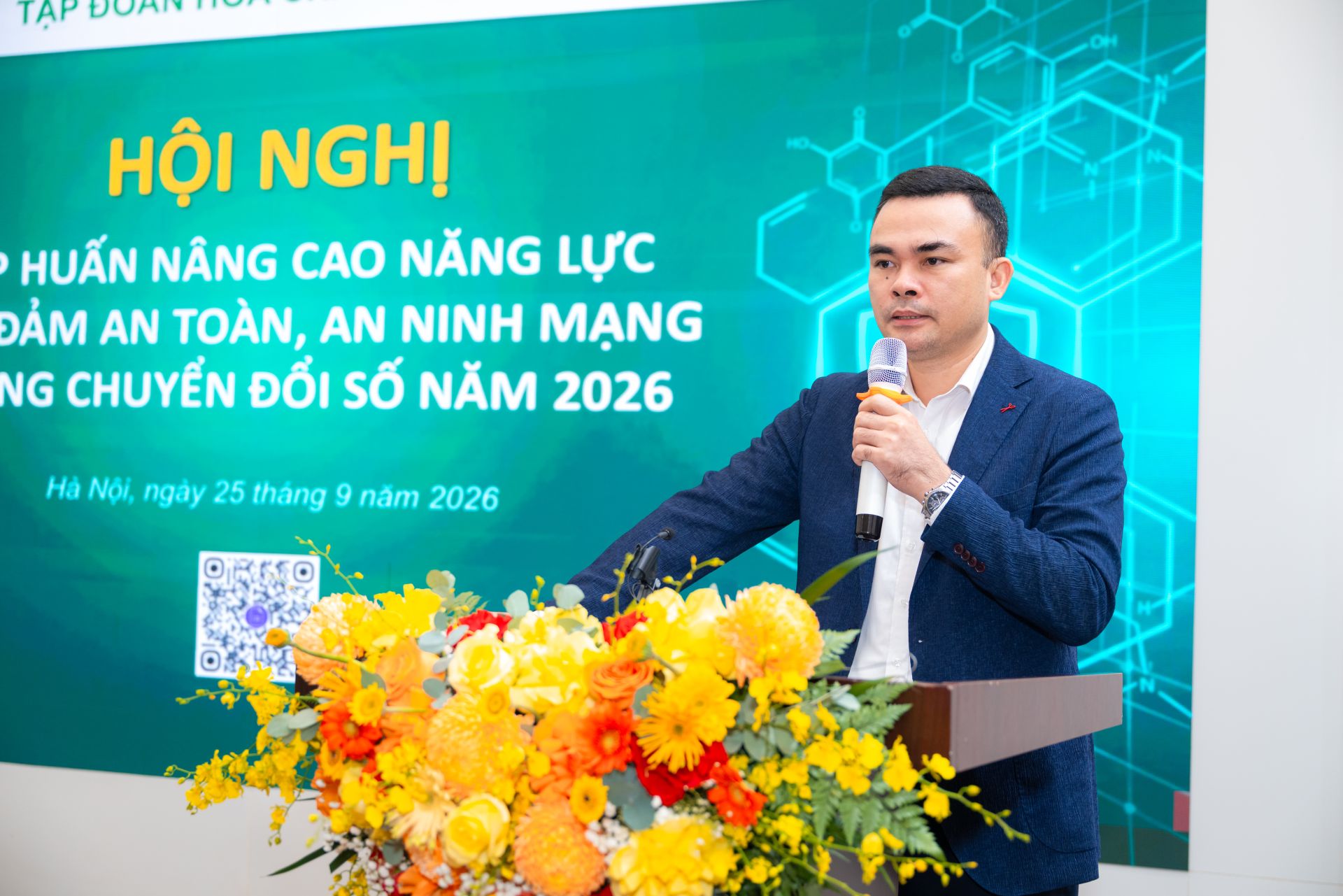Ph&oacute; Tổng gi&aacute;m đốc Đ&agrave;o Trọng Cường ph&aacute;t biểu bế mạc Hội nghị