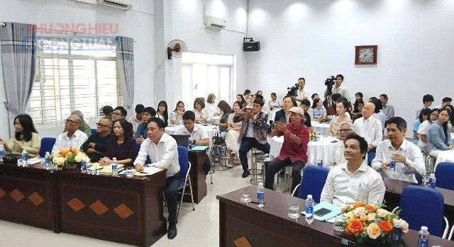 Quang cảnh Diễn đ&agrave;n Văn học Nghệ thuật trẻ Đ&agrave; Nẵng năm 2026 với chủ đề &ldquo;Kh&aacute;t vọng s&aacute;ng tạo trẻ - Bản sắc v&agrave; hội nhập&rdquo;